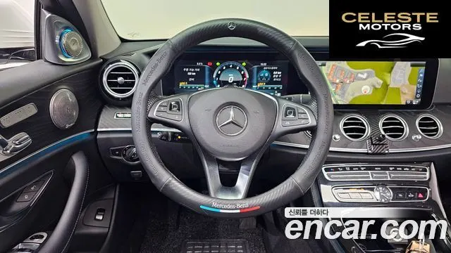 MERCEDES BENZ E-Classe W213 E300 Avantgarde 2017 — photo 13 sur 20