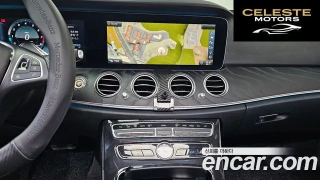 MERCEDES BENZ E-Classe W213 E300 Avantgarde 2017 — photo 14 sur 20