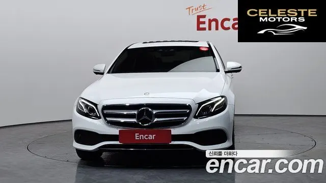 MERCEDES BENZ E-Classe W213 E300 Avantgarde 2017 — photo 3 sur 20