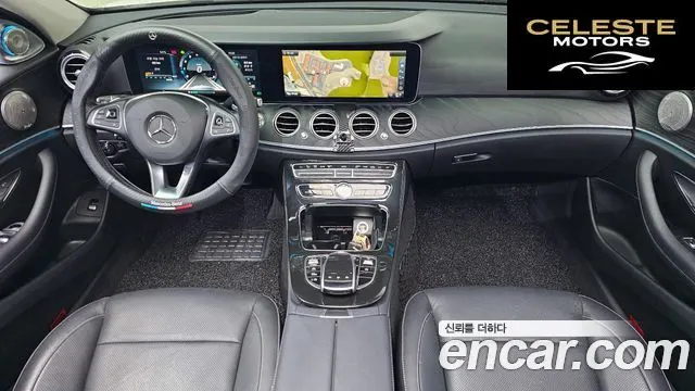 MERCEDES BENZ E-Classe W213 E300 Avantgarde 2017 — photo 7 sur 20