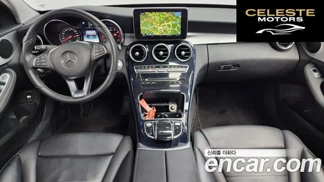 MERCEDES BENZ C-Classe W205 C200 Avantgarde 2016 — photo 24 sur 26