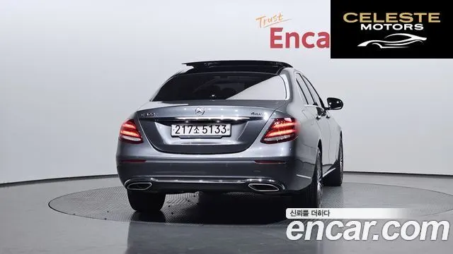 MERCEDES BENZ E-Classe W213 E300 4MATIC Exclusive 2019 — photo 4 sur 26
