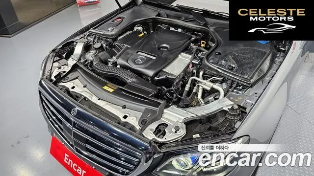 MERCEDES BENZ E-Classe W213 E300 4MATIC Exclusive 2019 — photo 6 sur 26