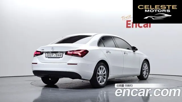 MERCEDES BENZ A-Classe W177 A220 Berline 2020 — photo 2 sur 26