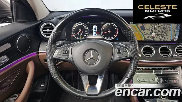 MERCEDES BENZ E-Classe W213 E300 4MATIC Avantgarde 2017 — photo 13 sur 20