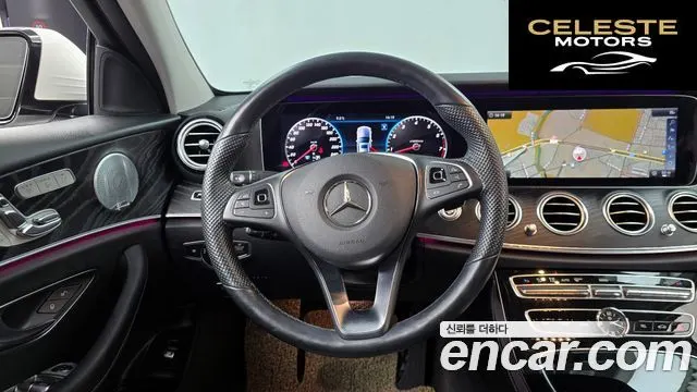 MERCEDES BENZ E-Classe W213 E300 4MATIC Avantgarde 2018 — photo 13 sur 20