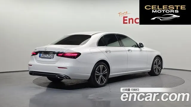 MERCEDES BENZ E-Classe W213 E250 Avantgarde 2021 — photo 2 sur 20