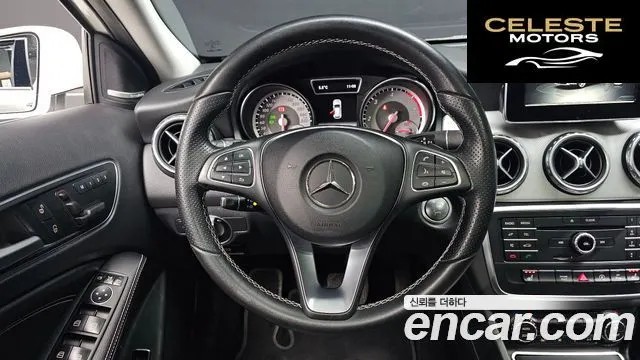 MERCEDES BENZ GLA-Classe X156 GLA200 d 2017 — photo 13 sur 26
