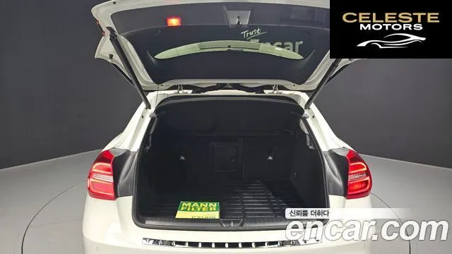 MERCEDES BENZ GLA-Classe X156 GLA200 d 2017 — photo 20 sur 26