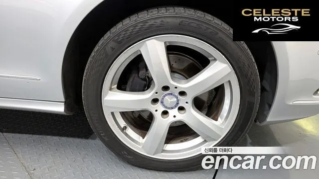 MERCEDES BENZ CLS-Classe W218 CLS350 2012 — photo 5 sur 20