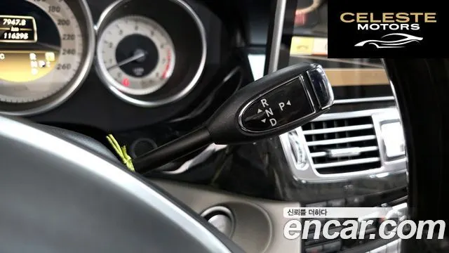 MERCEDES BENZ CLS-Classe W218 CLS350 2012 — photo 9 sur 20
