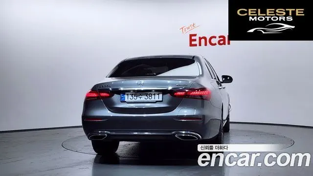 MERCEDES BENZ E-Classe W213 E300e 4MATIC Exclusive 2021 — photo 4 sur 20