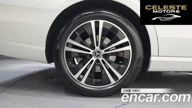 MERCEDES BENZ E-Classe W213 E250 Avantgarde 2021 — photo 5 sur 20