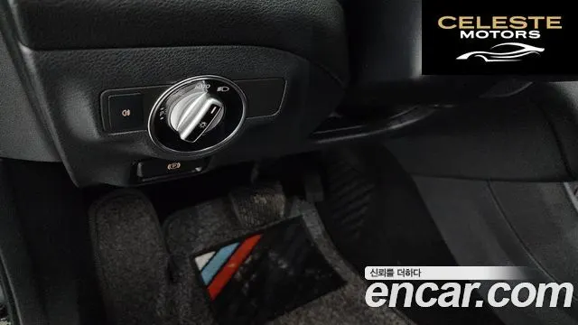 MERCEDES BENZ GLA-Classe X156 GLA220 2018 — photo 17 sur 20