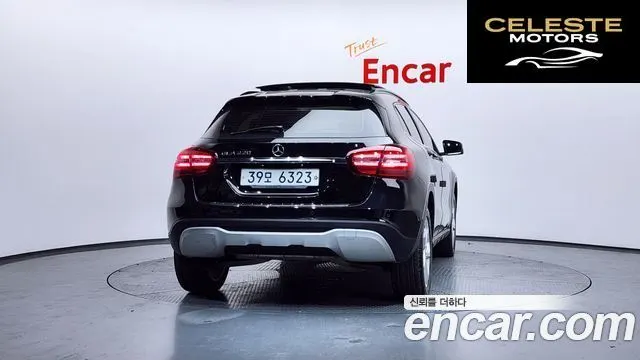 MERCEDES BENZ GLA-Classe X156 GLA220 2018 — photo 4 sur 20
