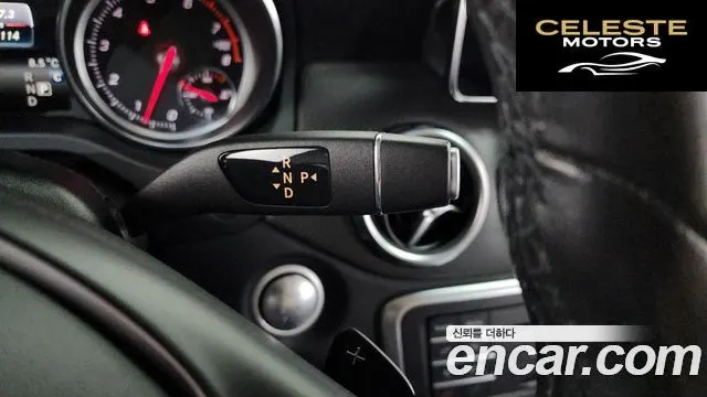 MERCEDES BENZ GLA-Classe X156 GLA220 2018 — photo 9 sur 20