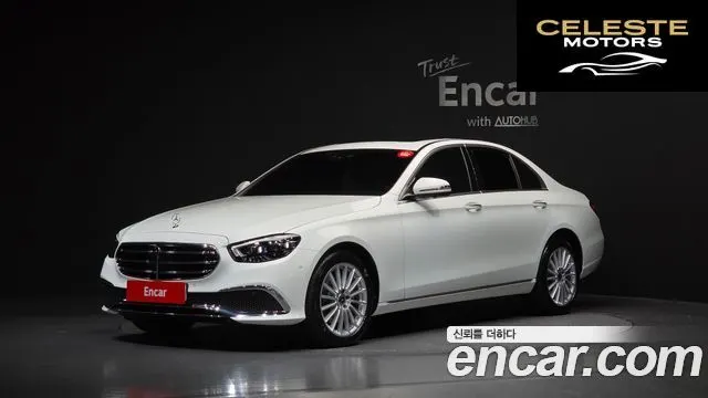 MERCEDES BENZ E-Classe W213 E250 Exclusive 2023 — photo 1 sur 20
