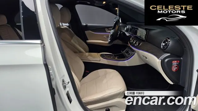 MERCEDES BENZ E-Classe W213 E350 4MATIC Avantgarde 2022 — photo 11 sur 26