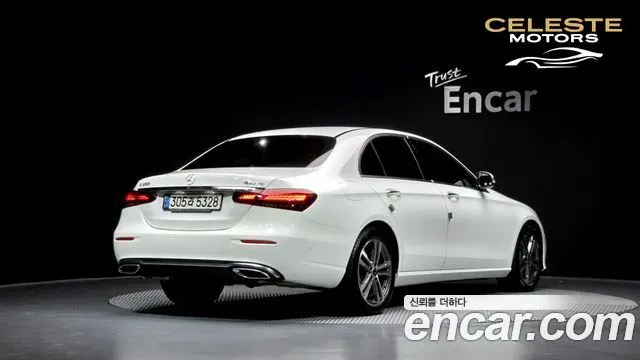 MERCEDES BENZ E-Classe W213 E350 4MATIC Avantgarde 2022 — photo 2 sur 26