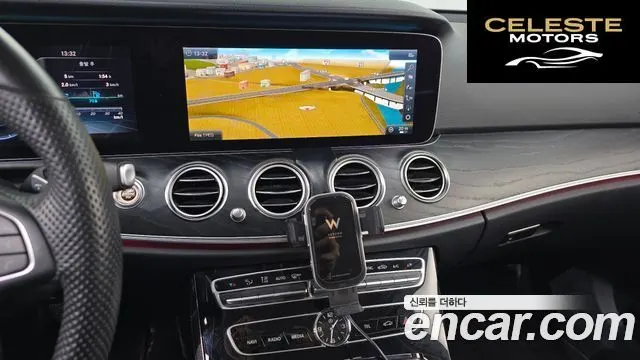 MERCEDES BENZ E-Classe W213 E300 Avantgarde 2018 — photo 14 sur 20