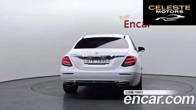 MERCEDES BENZ E-Classe W213 E300 Avantgarde 2018 — photo 4 sur 20