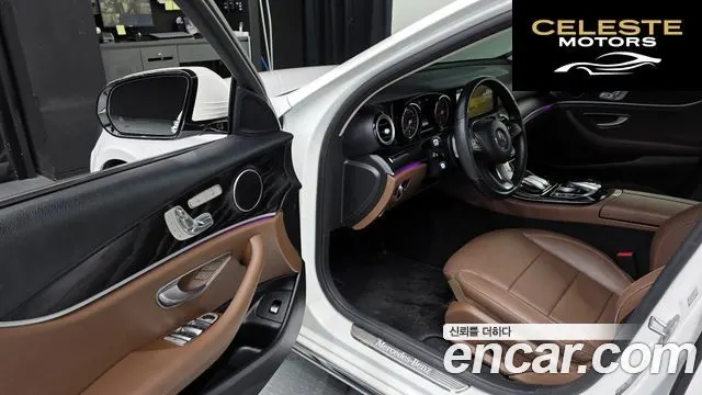 MERCEDES BENZ E-Classe W213 E220d Avantgarde 2017 — photo 10 sur 20