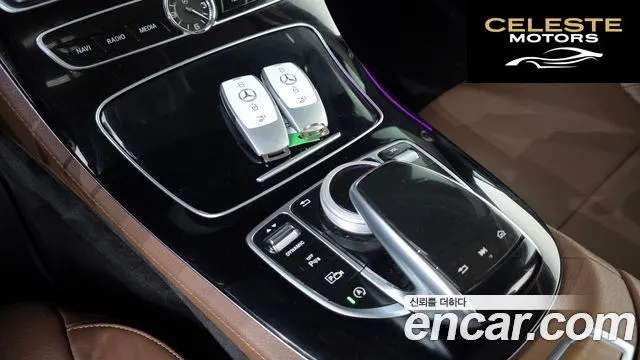 MERCEDES BENZ E-Classe W213 E220d Avantgarde 2017 — photo 17 sur 20