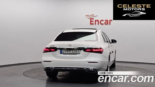 MERCEDES BENZ E-Classe W213 E250 Exclusive 2021 — photo 4 sur 20