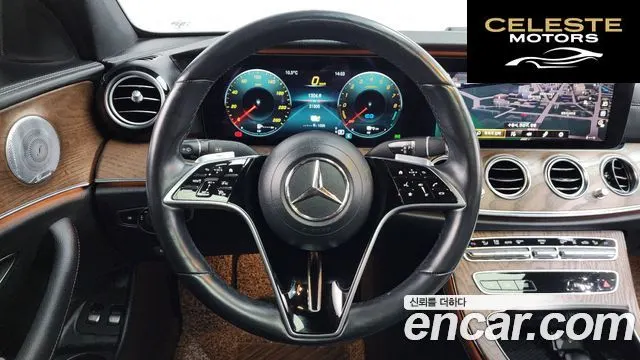 MERCEDES BENZ E-Classe W213 E300e 4MATIC Exclusive 2021 — photo 13 sur 20