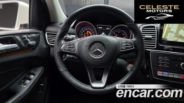 MERCEDES BENZ GLE-Classe W166 GLE350 d 4MATIC 2017 — photo 13 sur 20