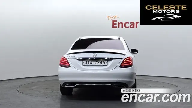 MERCEDES BENZ C-Classe W205 C200 Avantgarde 2018 — photo 4 sur 20