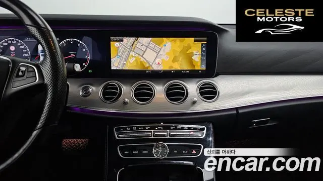 MERCEDES BENZ E-Classe W213 E300 Avantgarde 2017 — photo 15 sur 20