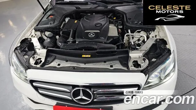 MERCEDES BENZ E-Classe W213 E300 Avantgarde 2017 — photo 6 sur 20