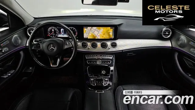 MERCEDES BENZ E-Classe W213 E300 Avantgarde 2017 — photo 7 sur 20