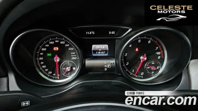 MERCEDES BENZ CLA-Classe C117 CLA250 4MATIC 2018 — photo 8 sur 26
