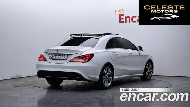 MERCEDES BENZ CLA-Classe C117 CLA200 CDI 2014 — photo 2 sur 26