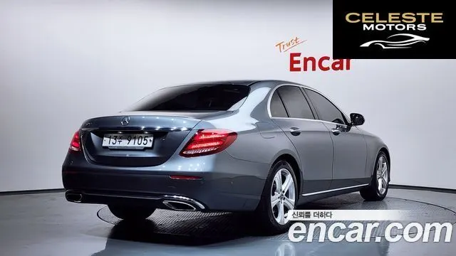 MERCEDES BENZ E-Classe W213 E200 Avantgarde 2018 — photo 2 sur 26