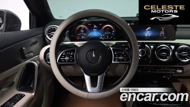 MERCEDES BENZ A-Classe W177 A220 Berline 2021 — photo 12 sur 20