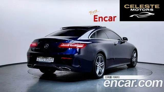 MERCEDES BENZ E-Classe W213 E220d Coupé 2018 — photo 2 sur 20
