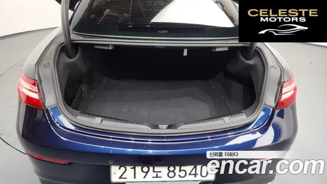MERCEDES BENZ E-Classe W213 E220d Coupé 2018 — photo 20 sur 20