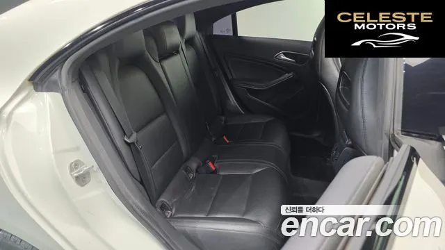 MERCEDES BENZ CLA-Classe C117 CLA200 CDI 2015 — photo 12 sur 20