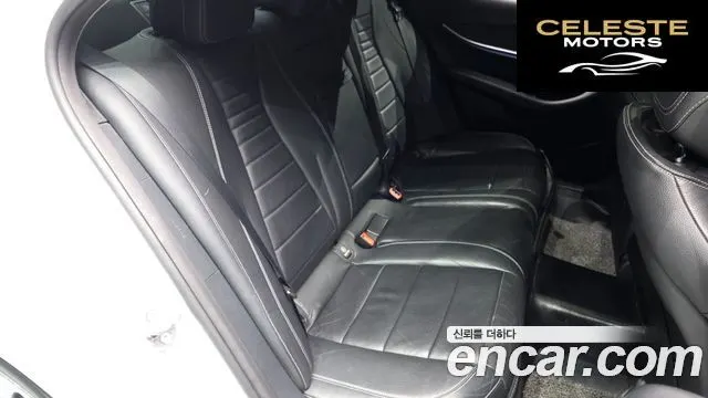 MERCEDES BENZ E-Classe W213 E220d 4MATIC Avantgarde 2017 — photo 12 sur 20