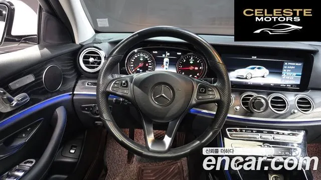 MERCEDES BENZ E-Classe W213 E220d 4MATIC Avantgarde 2017 — photo 13 sur 20