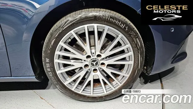 MERCEDES BENZ A-Classe W177 A250 4MATIC Berline 2022 — photo 5 sur 26