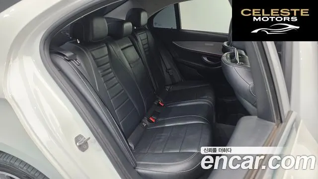 MERCEDES BENZ E-Classe W213 E350d 2017 — photo 12 sur 20