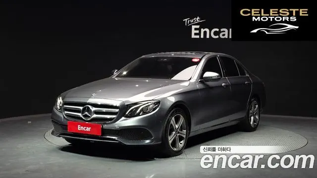 MERCEDES BENZ E-Classe W213 E300 Avantgarde 2019 — photo 1 sur 20