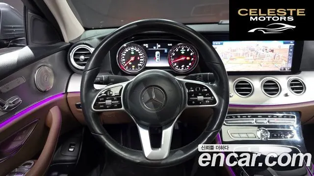 MERCEDES BENZ E-Classe W213 E300 Avantgarde 2019 — photo 13 sur 20