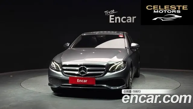 MERCEDES BENZ E-Classe W213 E300 Avantgarde 2019 — photo 3 sur 20