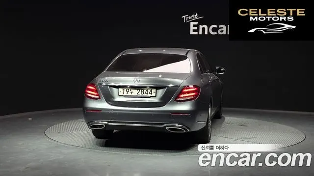 MERCEDES BENZ E-Classe W213 E300 Avantgarde 2019 — photo 4 sur 20