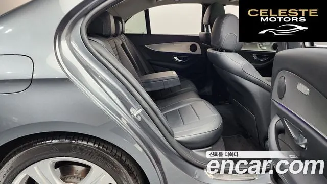 MERCEDES BENZ E-Classe W213 E200 Avantgarde 2018 — photo 12 sur 26